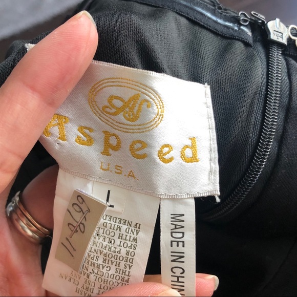 Strapples black dress! - Picture 3 of 9